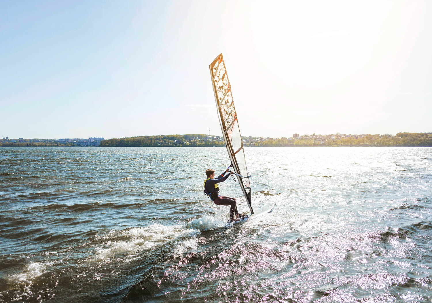 Sörf Nedir? Kitesurf Mü Yapmalıyım Windsurf mü?