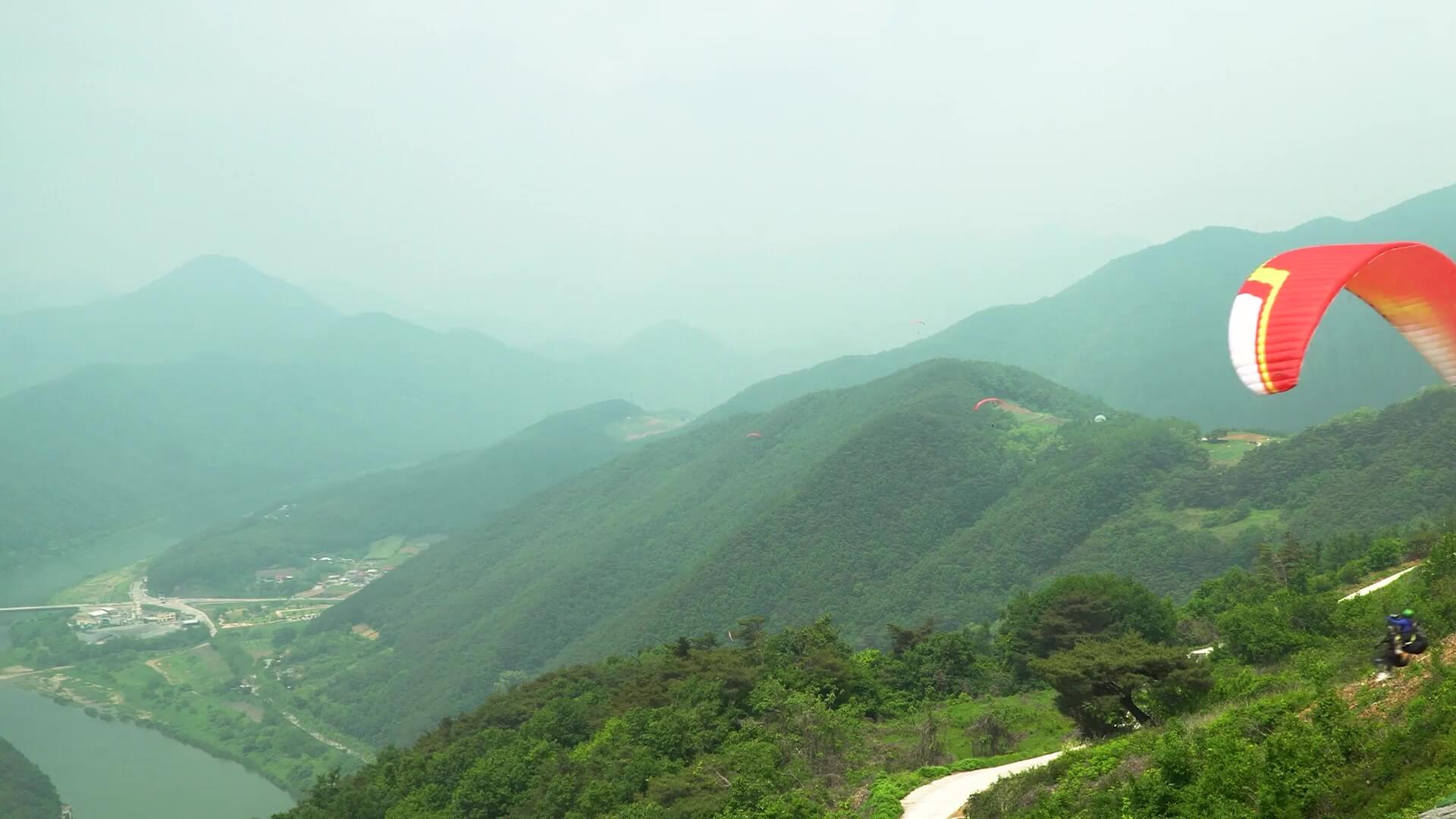 16:9 ASPECT RATIO IMAGE